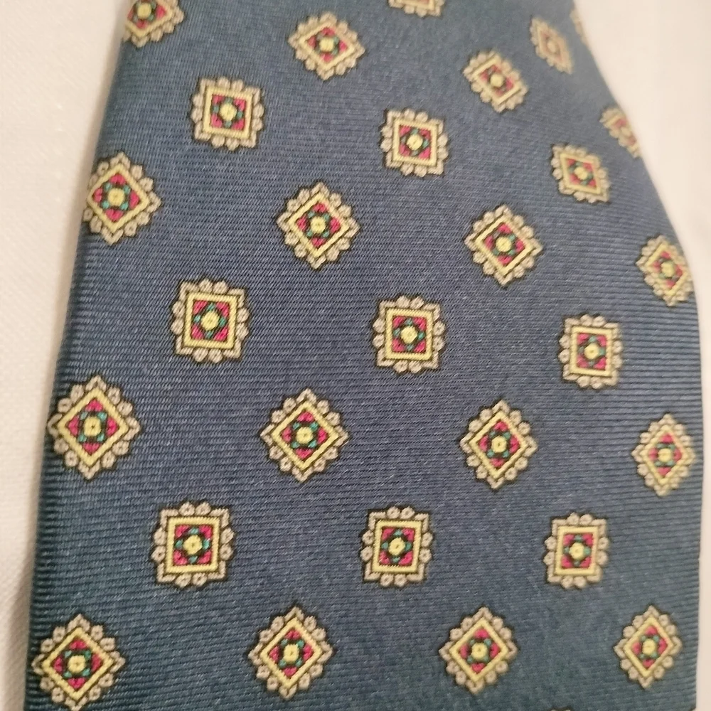 Lands' End Silk Men's Tie Necktie Blue Geometric Square Handsewn Classic Formal